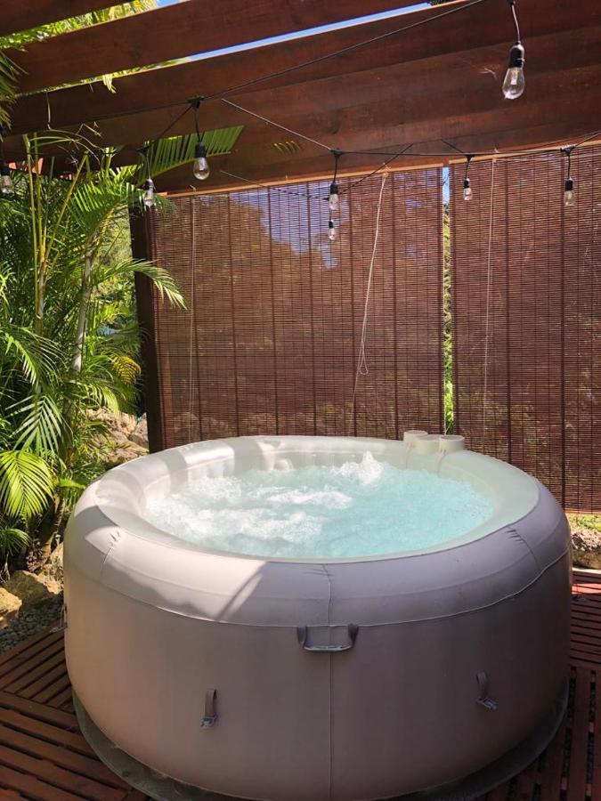 Eden Chalet, Spa Privatif 萨莱比梅 外观 照片