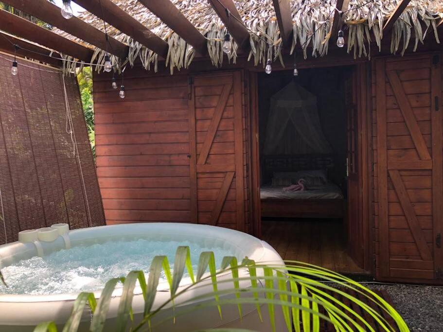 Eden Chalet, Spa Privatif 萨莱比梅 外观 照片